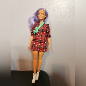 2016 Mattel Barbie Fashionistas Curvy With Lavender Hair Wearing Red Plaid Dress
